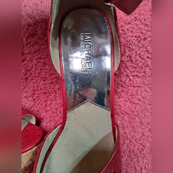 Michael Kors Red Ariana Wedge sz 10 - Picture 2 of 4